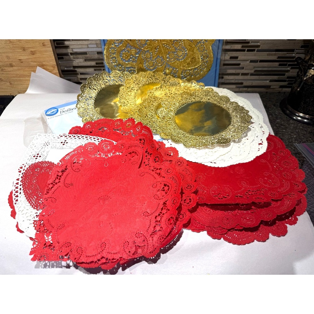Vintage Holiday Doilies Lot Wilton Amscan Christmas Valentine Gold Foil Lace